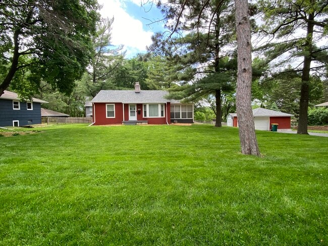 House with large front yard - 6603 34th Ave N