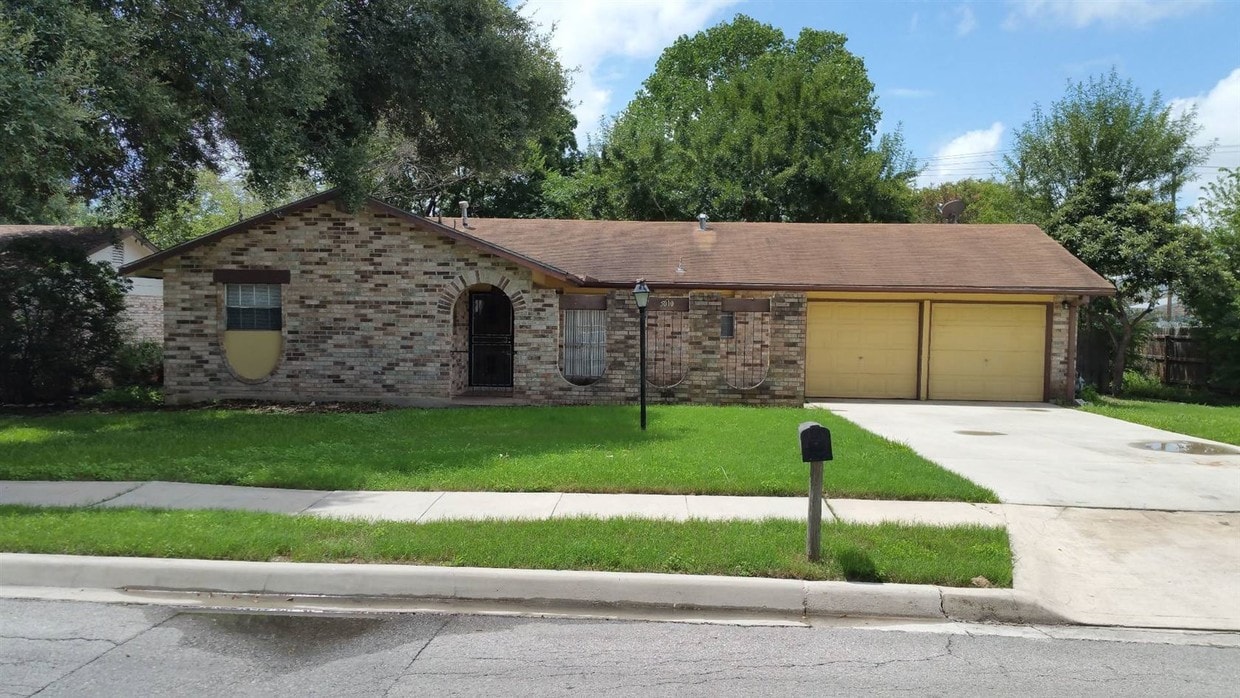 5010 Sierra Madre Dr, San Antonio, TX 78233 House Rental in San