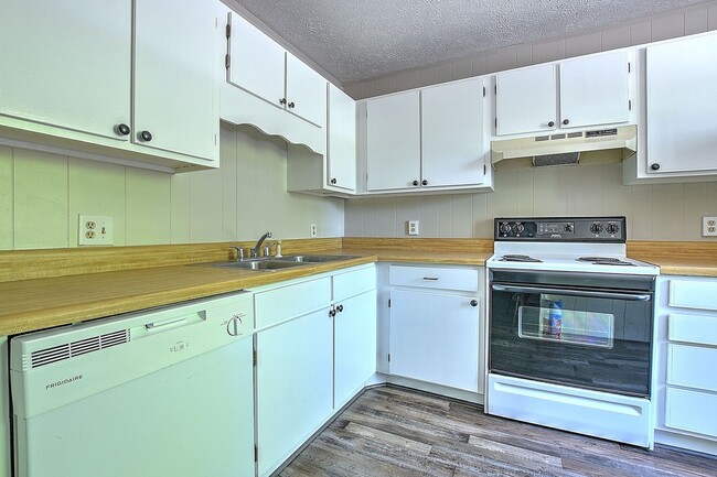 Foto del edificio - 405 Cypress St
