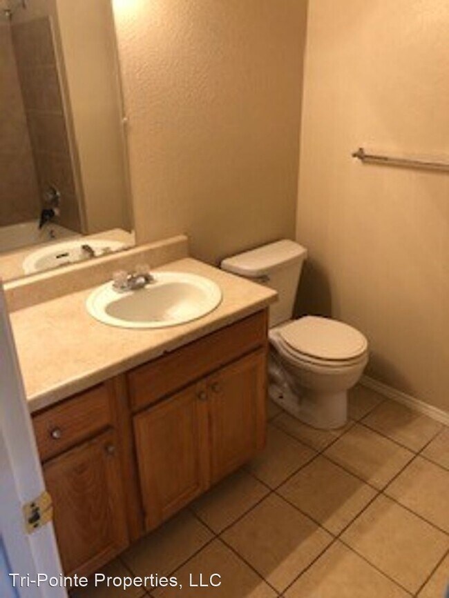 Building Photo - 3 br, 2 bath House - 131 Collett Ct