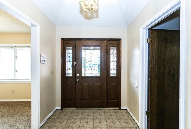 Foto del edificio - 8110 Elkridge Ave
