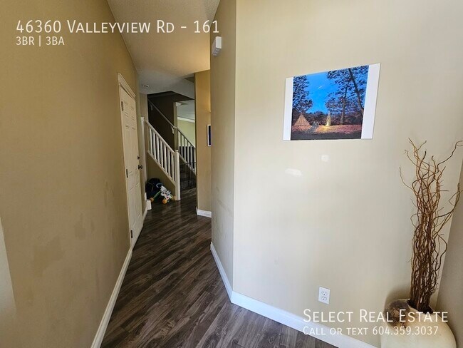 Photo du bâtiment - 46360 Valleyview Rd