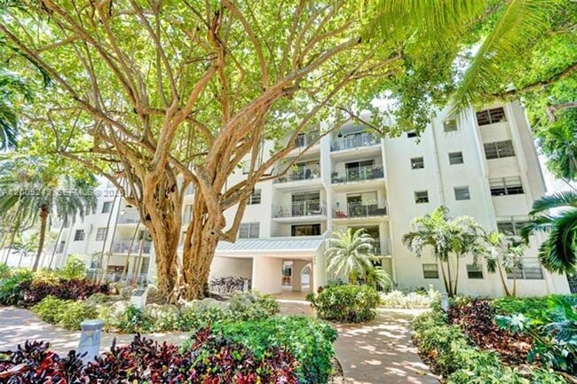 Foto del edificio - 777 NE 62nd St