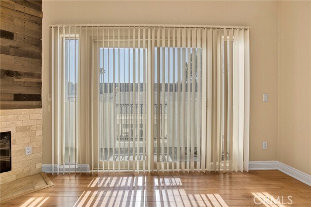 Foto del edificio - 12916 Moorpark St