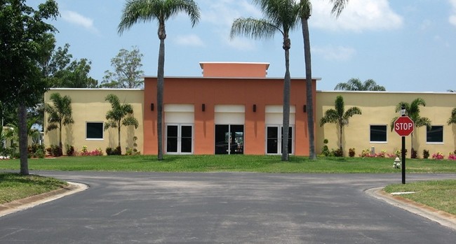 Building Photo - The Winds of St. Armands North