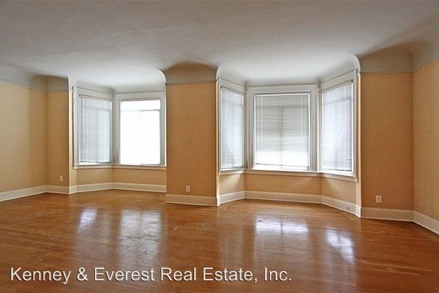 Building Photo - 1074 Washington St