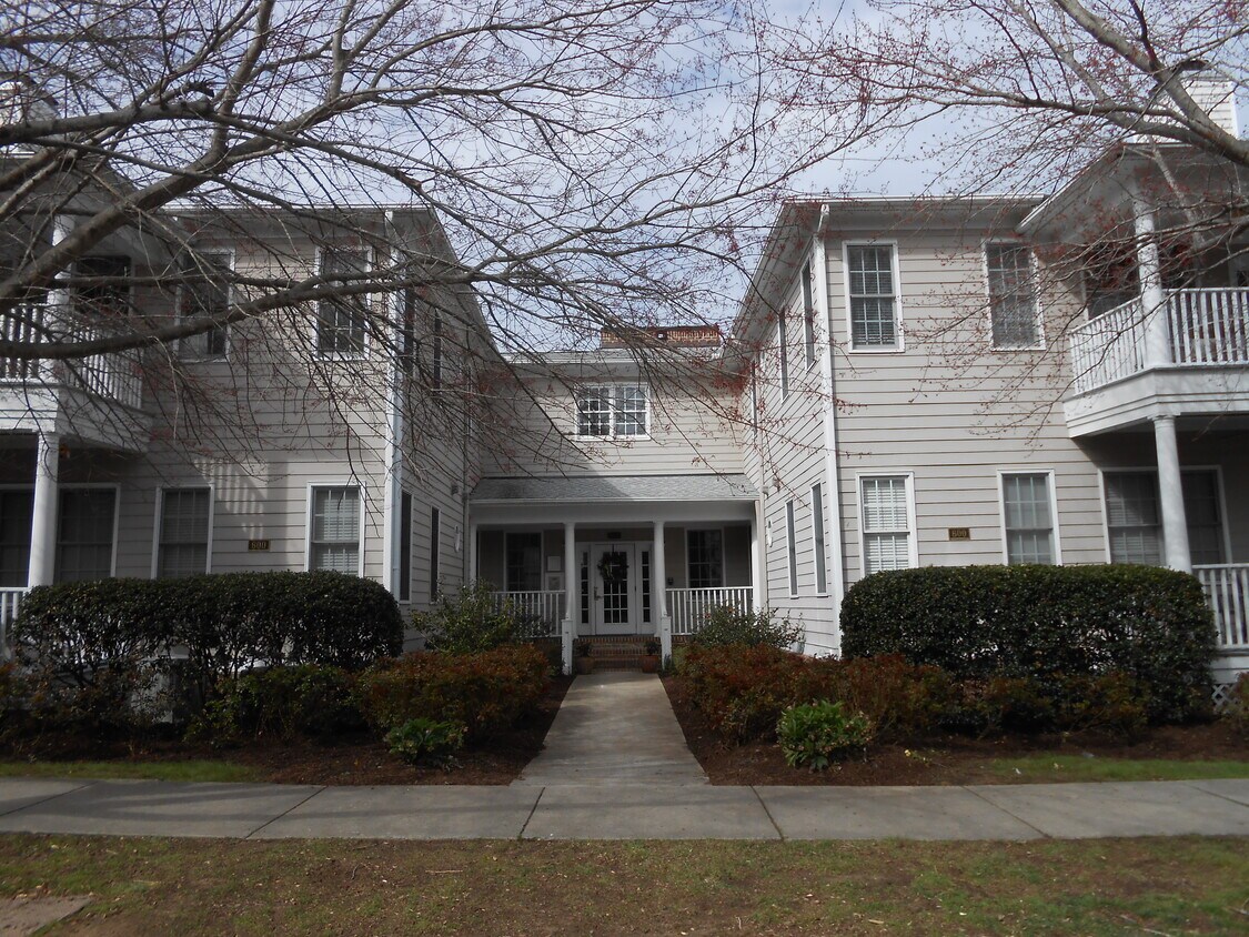 600 Copperline Dr, Chapel Hill, NC 27516 Condo for Rent in Chapel