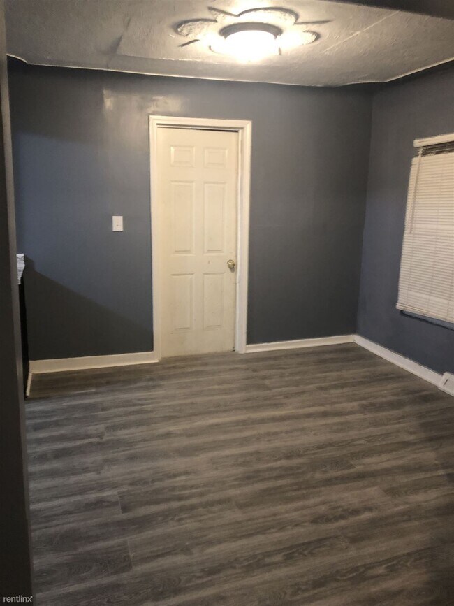 Building Photo - 2 br, 1 bath House - 21059 Glen Lodge Rd