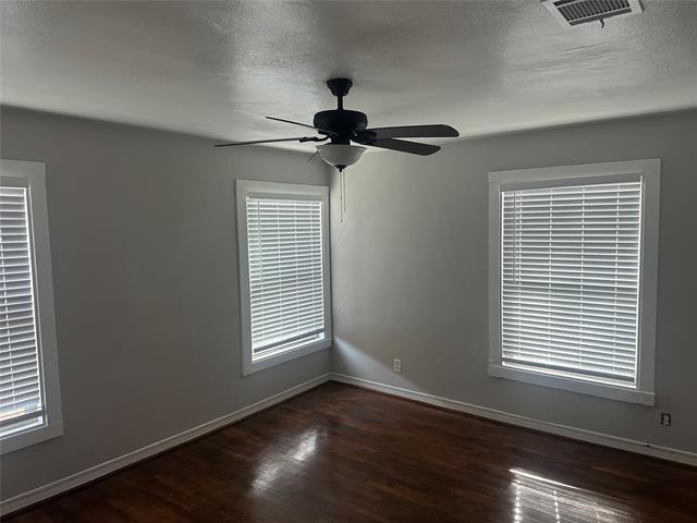 Foto del edificio - 5012 W University Blvd