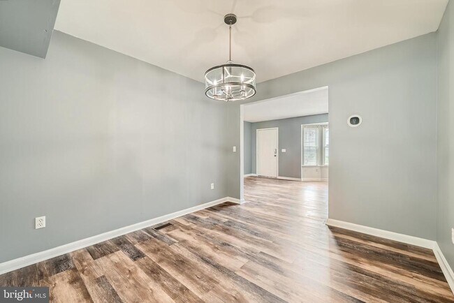 Foto del edificio - 7202 Rutherford Green Cir