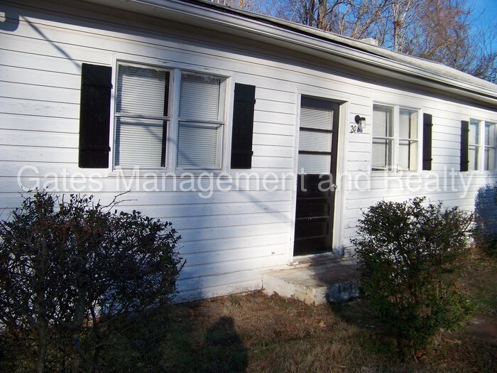 Primary Photo - Duplex in Hillsborough