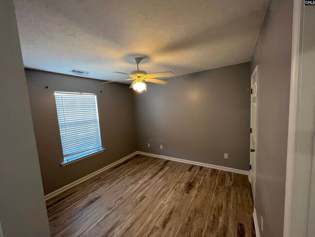 Building Photo - 104 Andover Ct