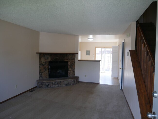 Building Photo - 7612 Clover Hill Dr