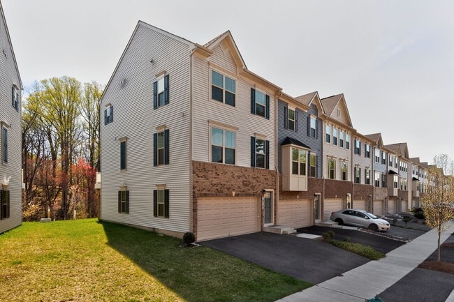 Photo - 19753 Grn Vlg Dr Townhome