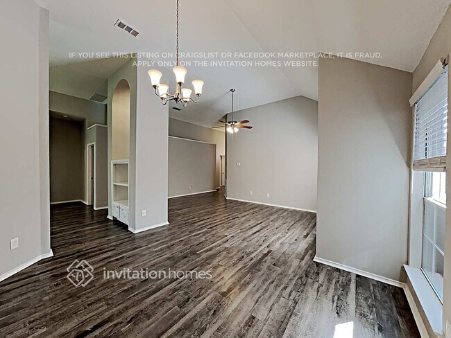 Foto del edificio - 2605 Centenary Dr