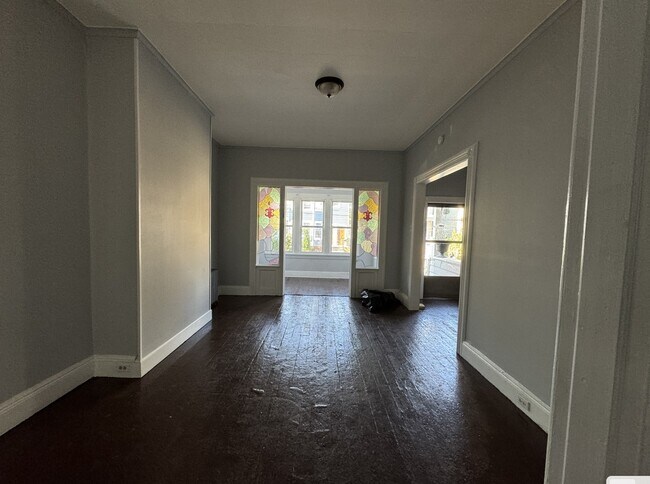 Foto del edificio - 96 Brown Pl