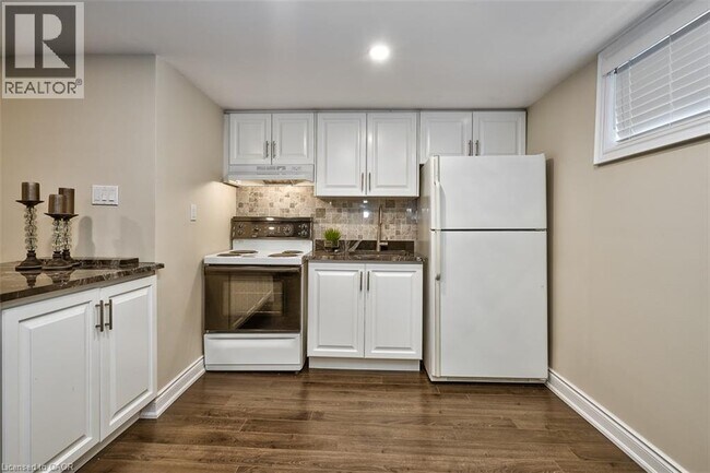 Photo du bâtiment - 126 W 26th St