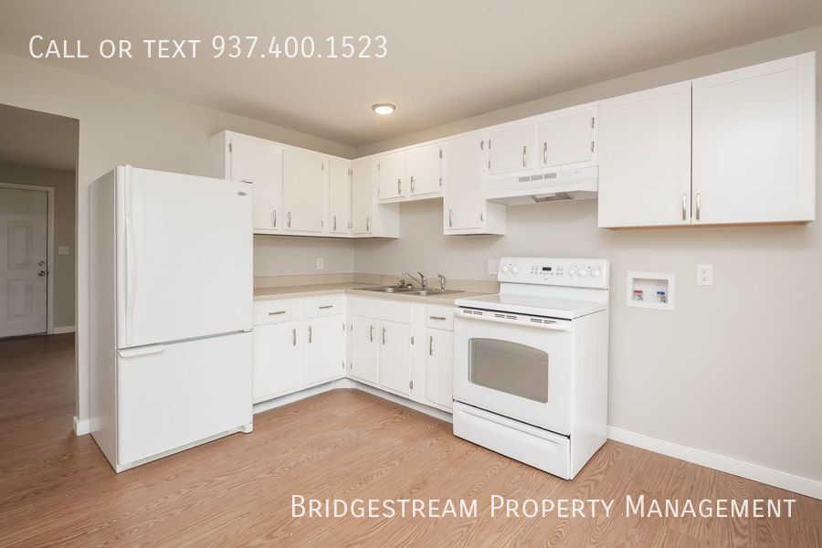 5445 Lofino Ct, Huber Heights, OH 45424 Room for Rent in Huber