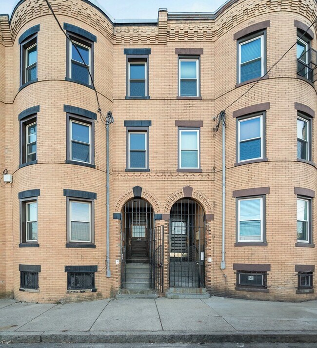 Foto del edificio - 44 Guild St