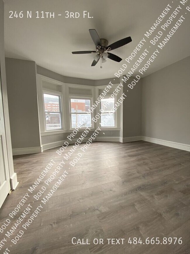 Foto del edificio - 246 N 11th-3rd Fl.