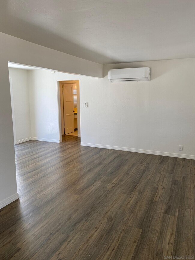 Foto del edificio - 1634 Glencoe Dr