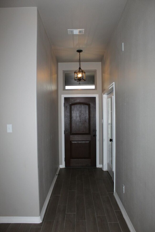 Building Photo - 4 BEDROOM IN BELTON ISD
