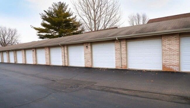 Building Photo - 1053 Ashley Ct N
