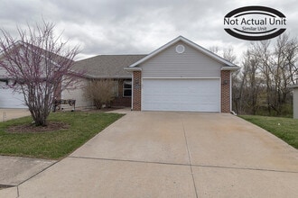 Building Photo - 7392 Arratt Ct