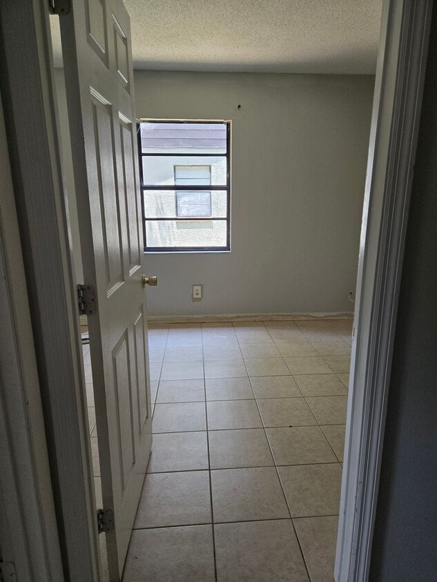 Building Photo - Move-In Ready 2BR/2BA Home -Prime Zephyrhi...