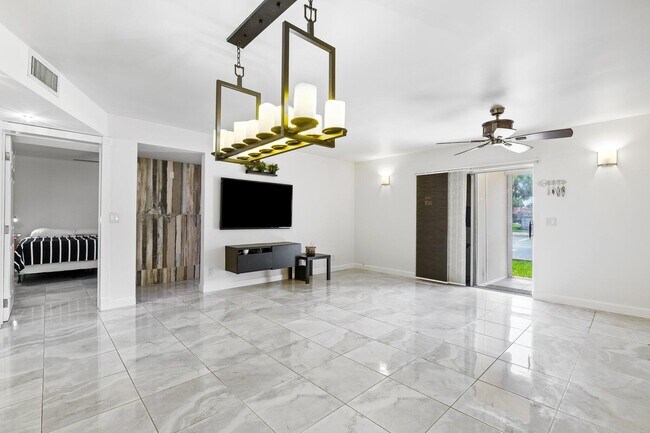 Building Photo - 22615 SW 66th Ave