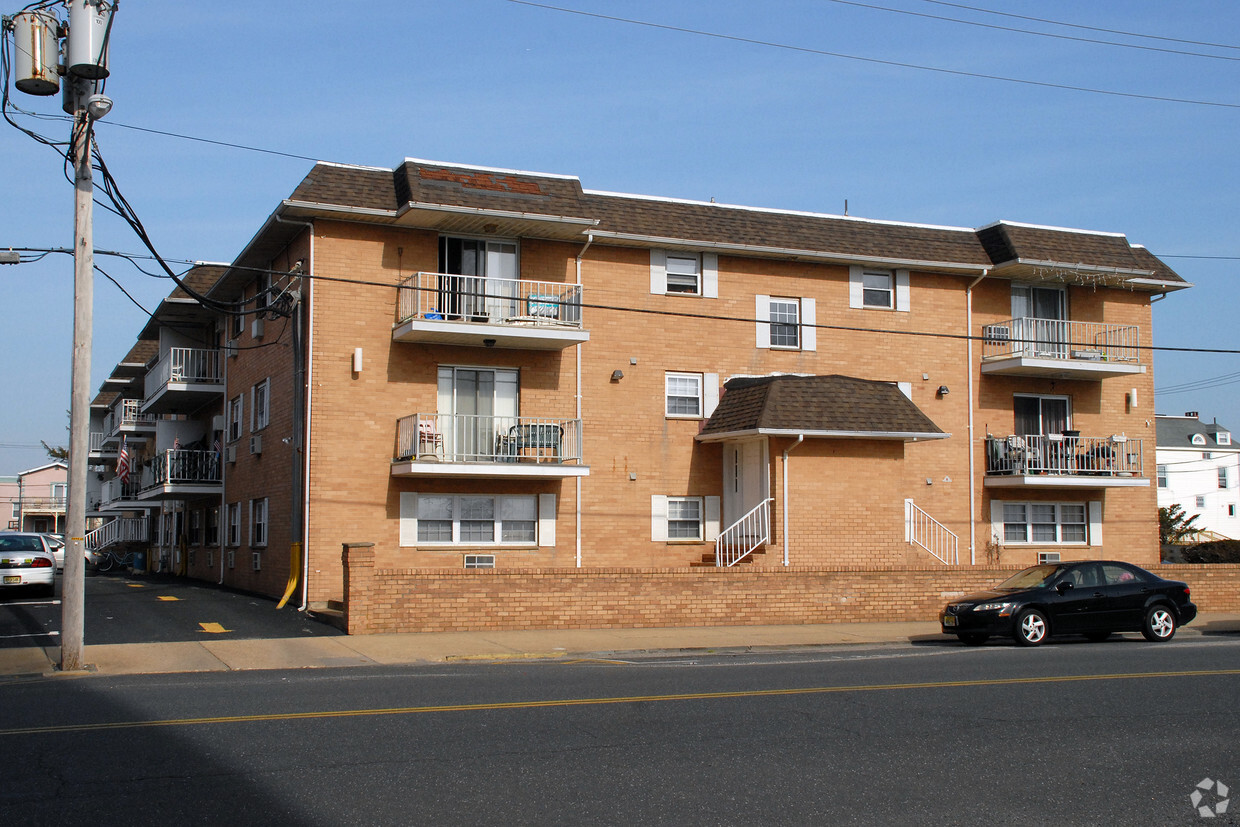 Kingsley Terrace - Kingsley Terrace Apartments