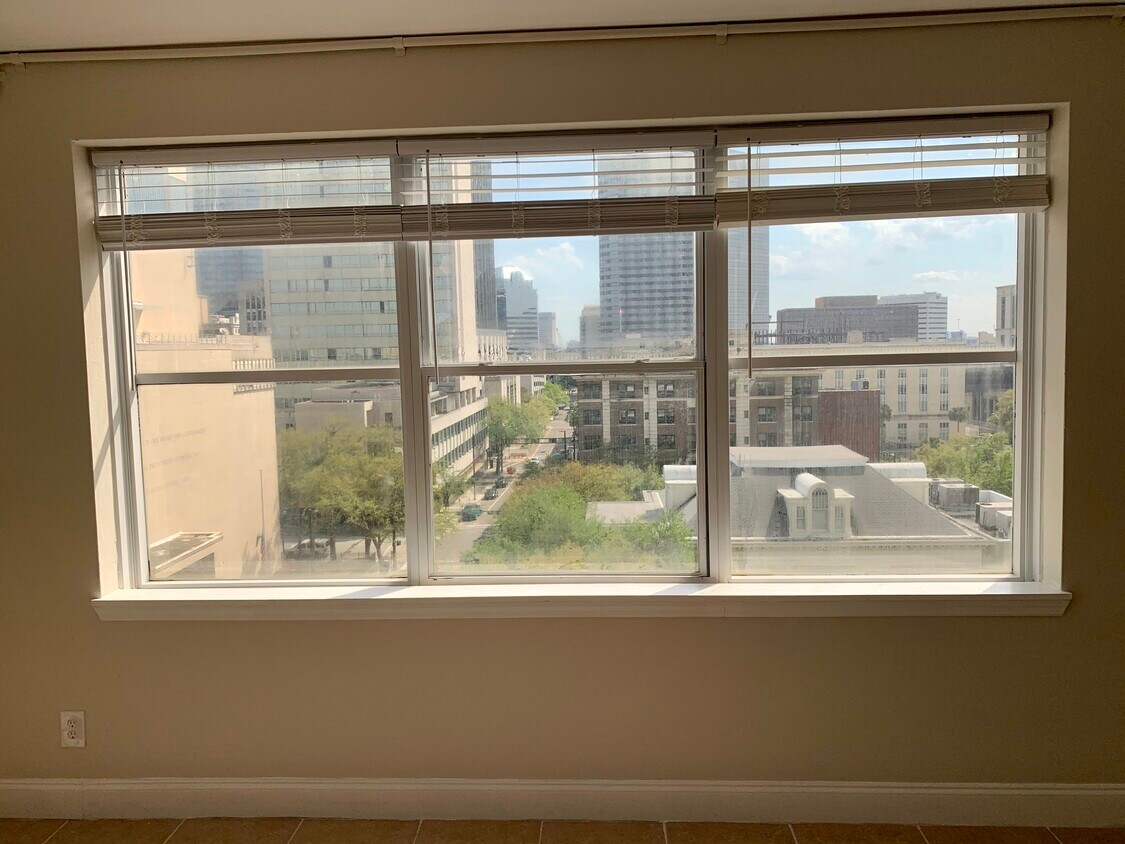 Foto principal - 311 W Ashley St