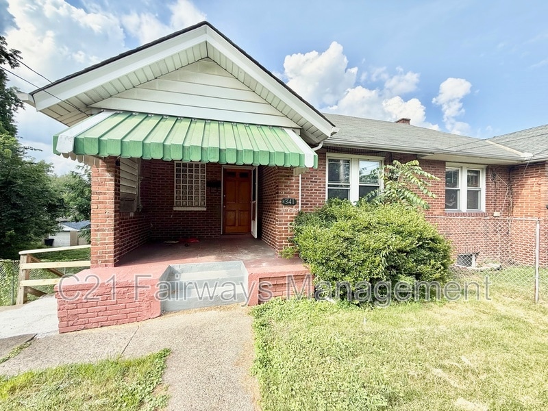 Primary Photo - 341 Ohio Ave