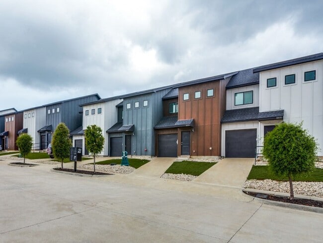 Photo - 3333 Brambleton Hill Pl Townhome