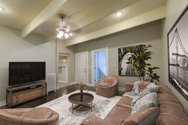 Building Photo - 2725 - 2729 Hennepin Ave