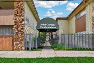 Building Photo - 7714 Renwick Dr
