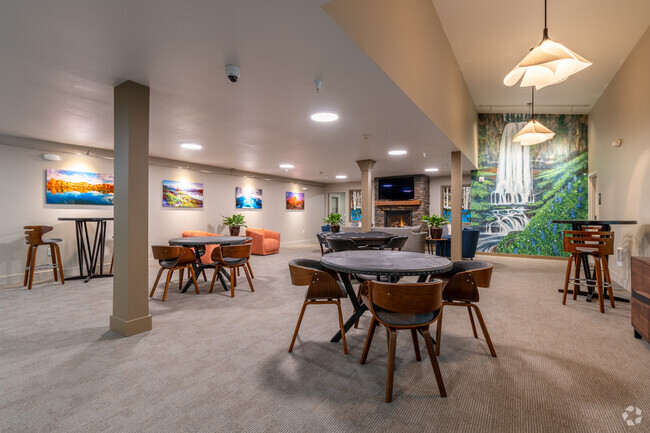 Community Room - Lakeside Place Apartments