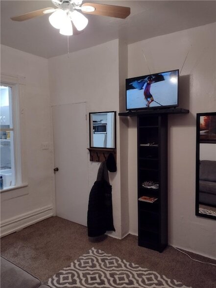 Foto del edificio - 5365 Hillcrest St