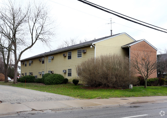 Building Photo - 1757 S Arlington St