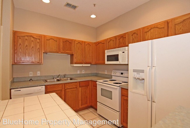 Building Photo - 3 br, 2.5 bath House - 1274 N Fairway Drive