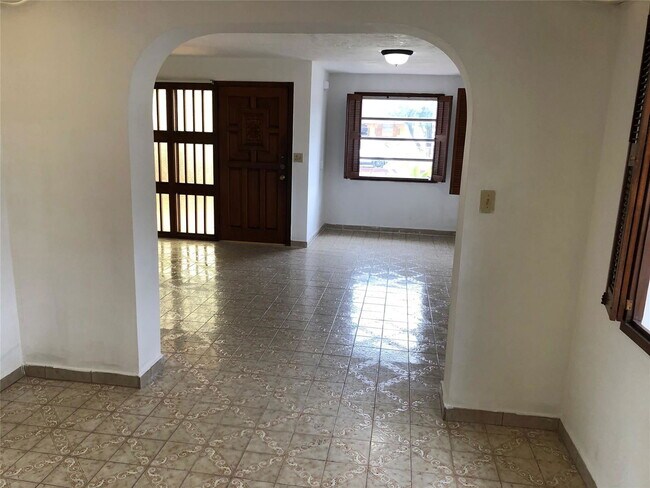 Foto del edificio - 101 E 13th St