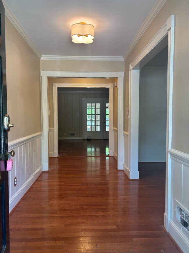 Foto del edificio - 1513 Raeford Rd