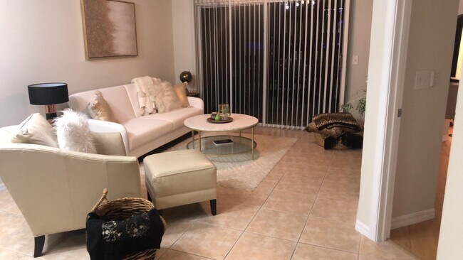 Building Photo - 8754 River Homes Ln