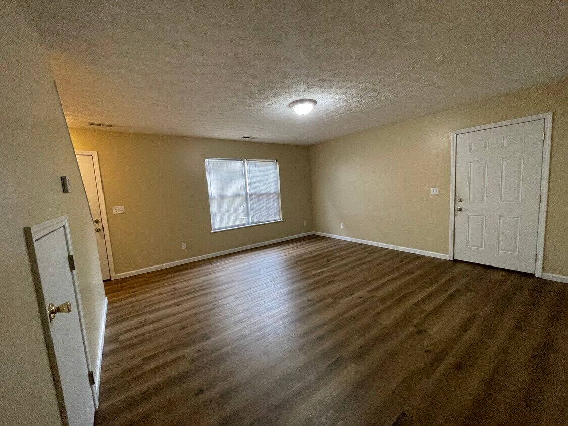 Living Area - 2514 3rd Ave