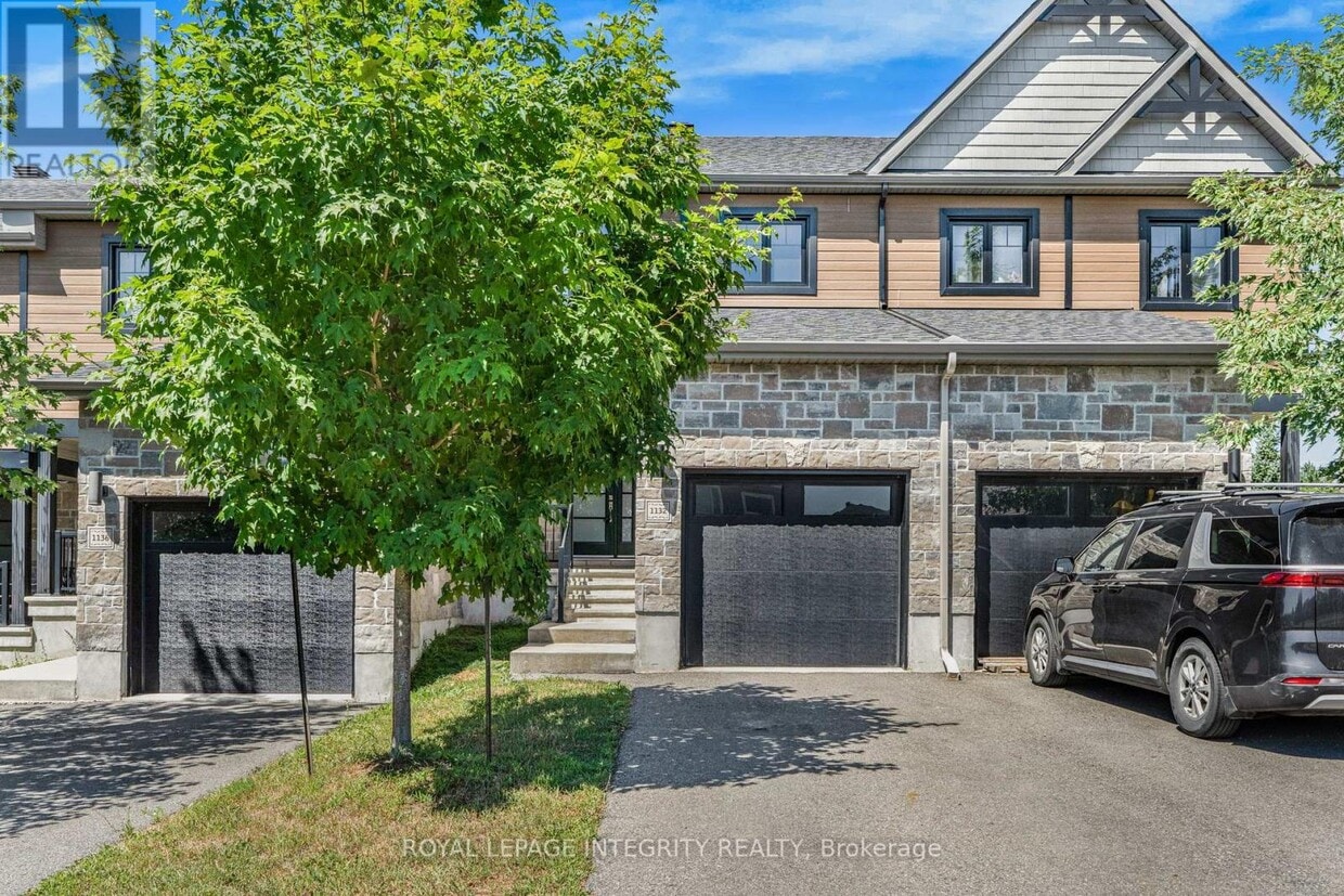 Primary Photo - 1132 Docteur Corbeil Blvd
