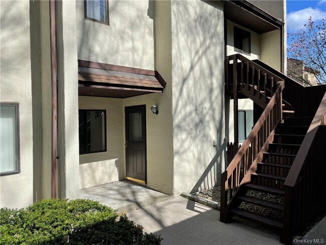Foto del edificio - 361 N Greeley Ave