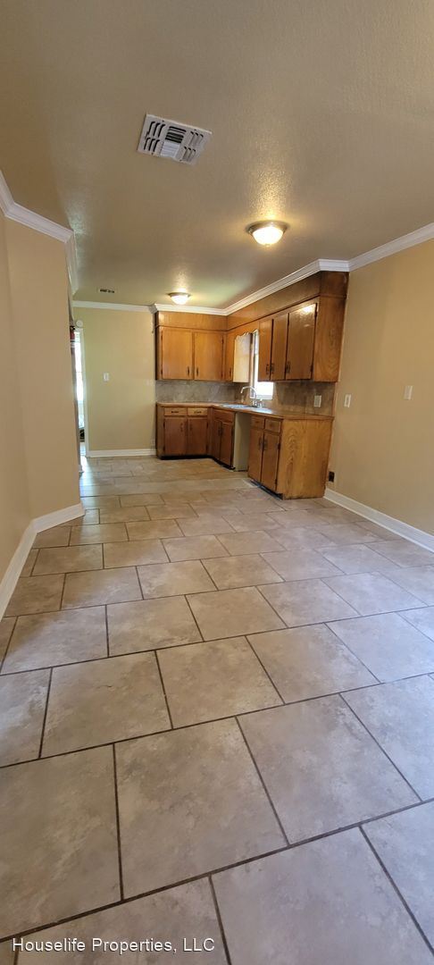 Foto del edificio - 3 br, 1 bath House - 4133 Lamar Ave