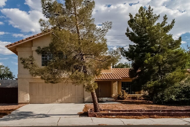 Building Photo - 102 Montclair Dr