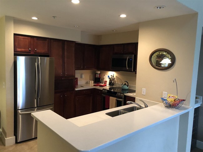 Building Photo - 2801 Chancellorsville Dr