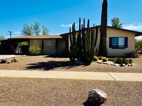 Building Photo - 6773 E David Dr